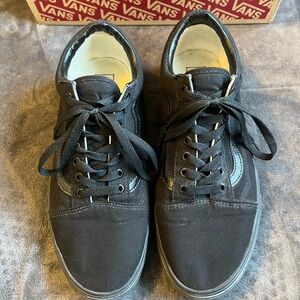 Vans Men's Black Canvas Sneakers